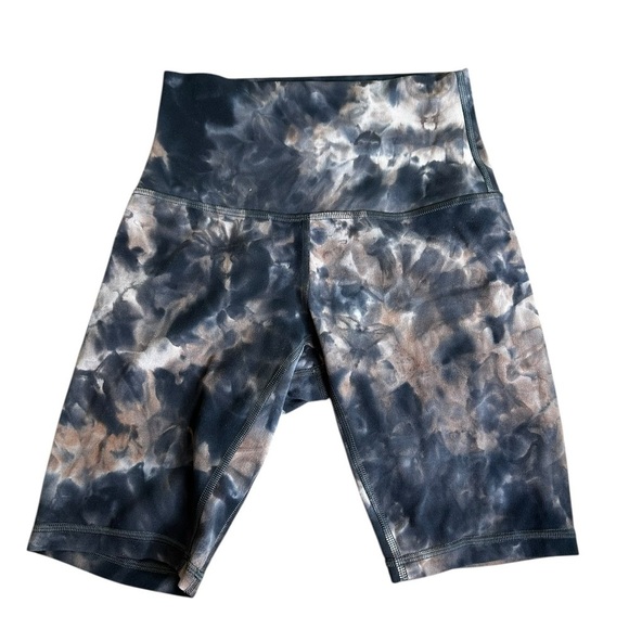 Lululemon Align High Rise Short in Diamond Dye Pink Graphite - Picture 1 of 6